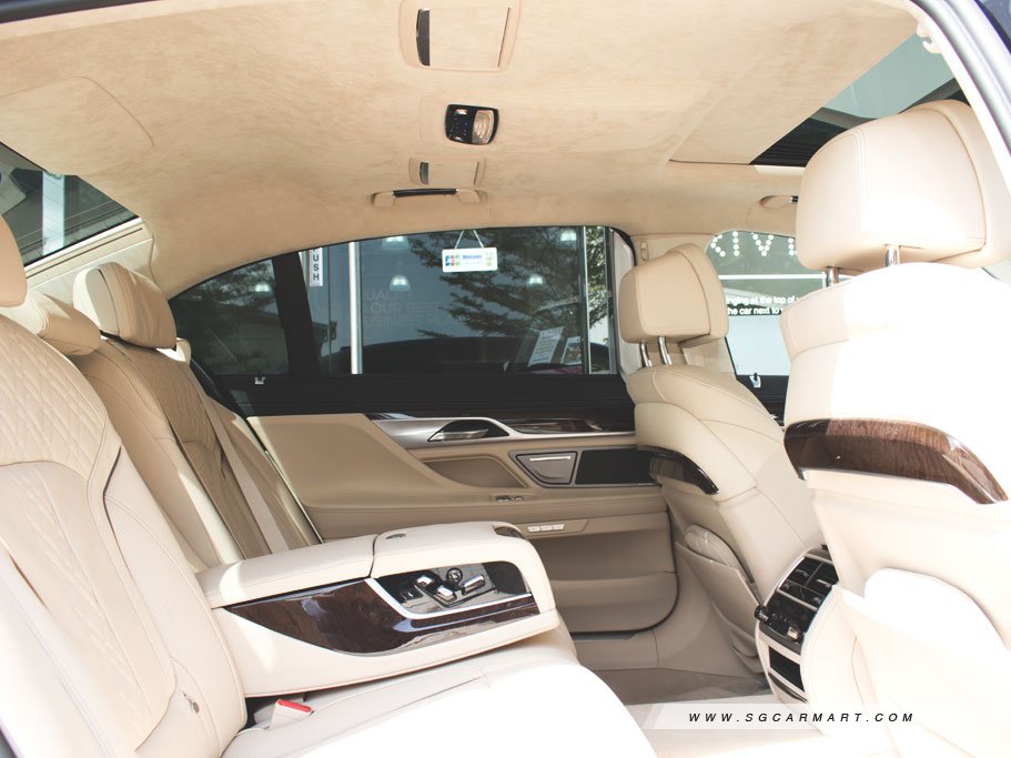 https://i.i-sgcm.com/new_cars/cars/11839/11839_g38