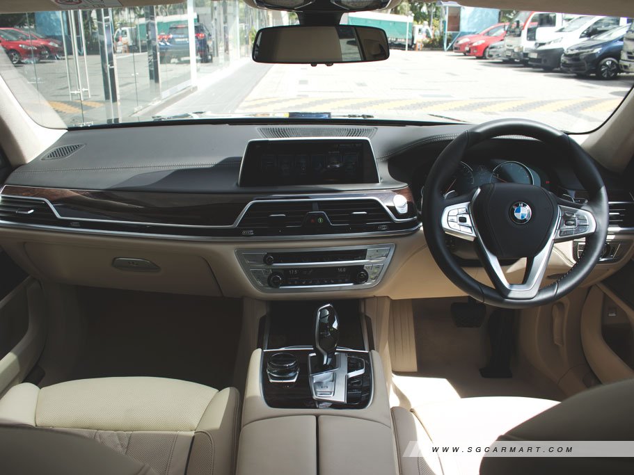 https://i.i-sgcm.com/new_cars/cars/11839/11839_g39
