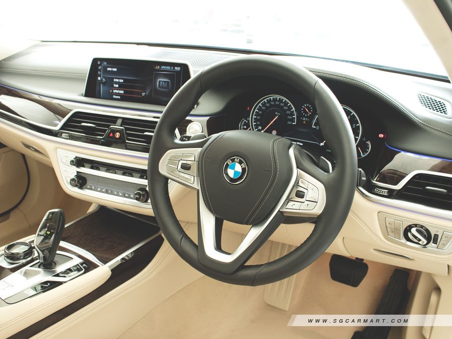 https://i.i-sgcm.com/new_cars/cars/11839/11839_g40