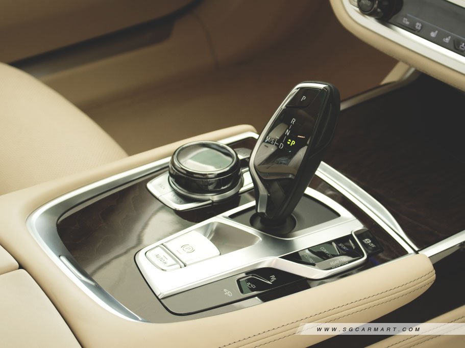 https://i.i-sgcm.com/new_cars/cars/11839/11839_g47