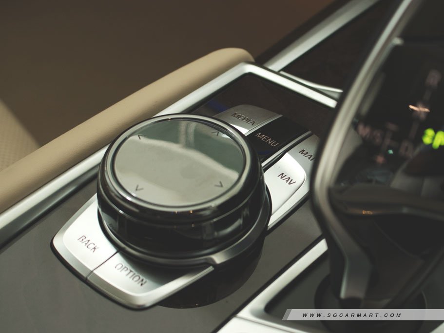 https://i.i-sgcm.com/new_cars/cars/11839/11839_g49