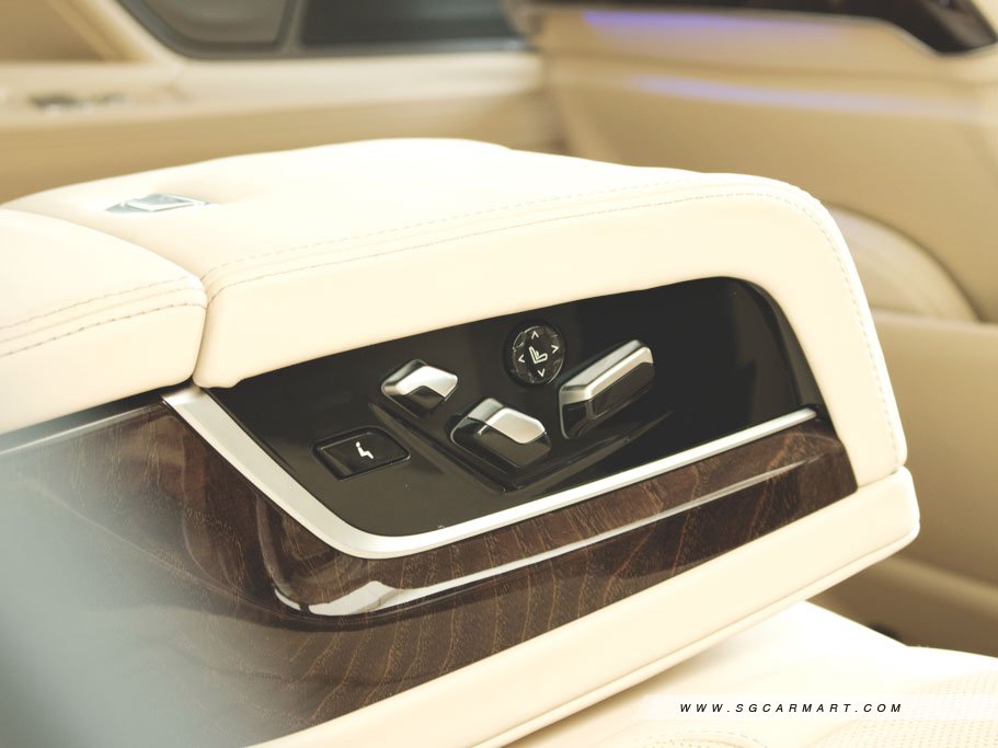 https://i.i-sgcm.com/new_cars/cars/11839/11839_g56