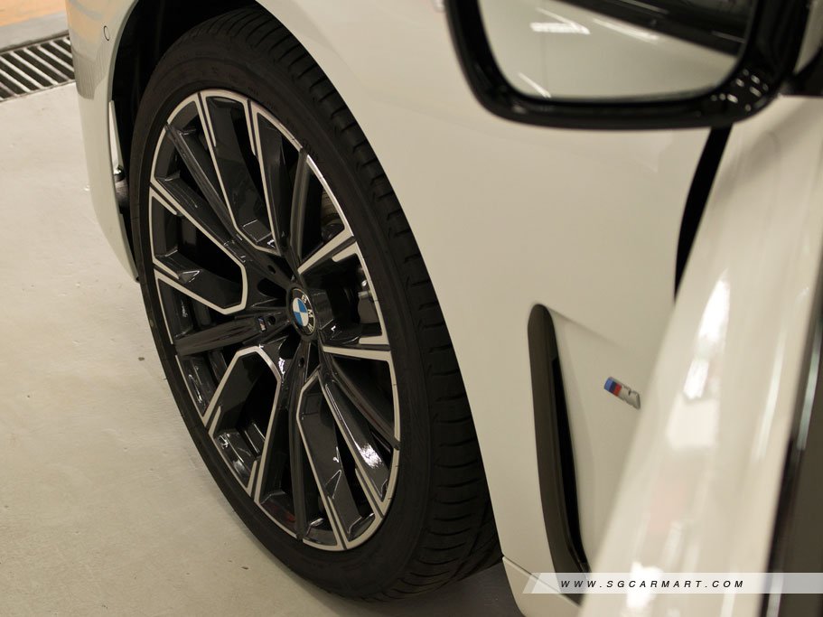 https://i.i-sgcm.com/new_cars/cars/11839/11839_g72