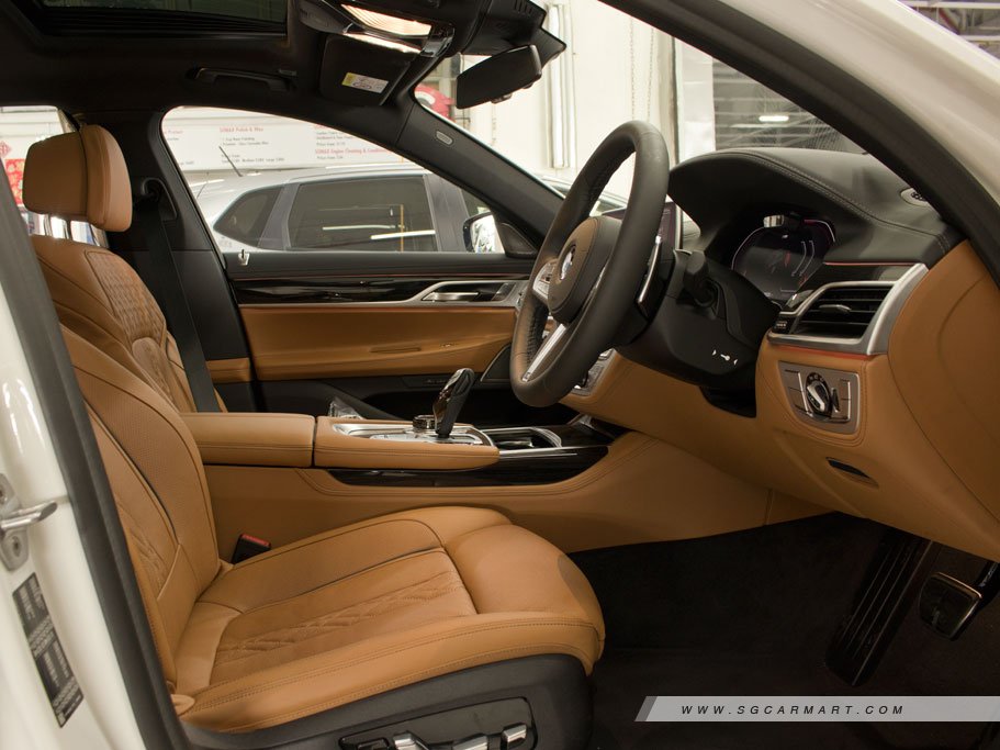 https://i.i-sgcm.com/new_cars/cars/11839/11839_g75