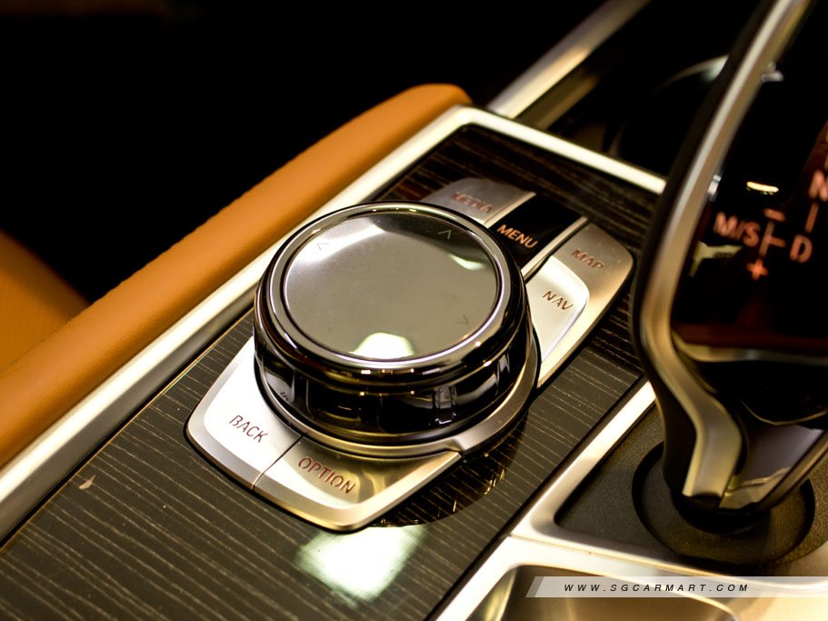https://i.i-sgcm.com/new_cars/cars/11839/11839_g85