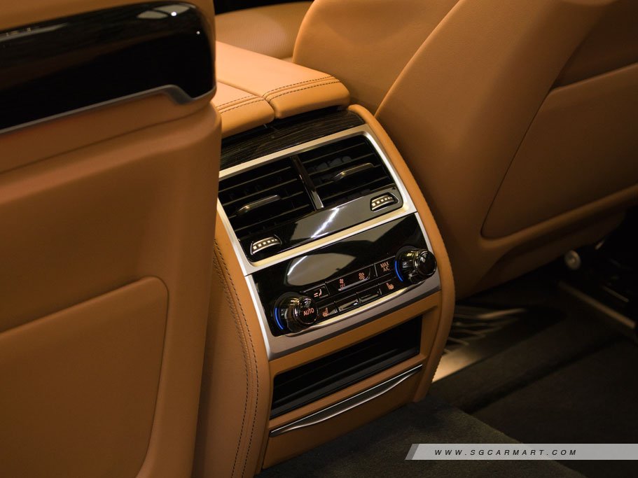 https://i.i-sgcm.com/new_cars/cars/11839/11839_g87