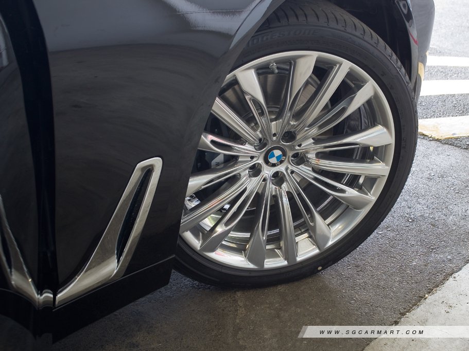 https://i.i-sgcm.com/new_cars/cars/11839/11839_g8
