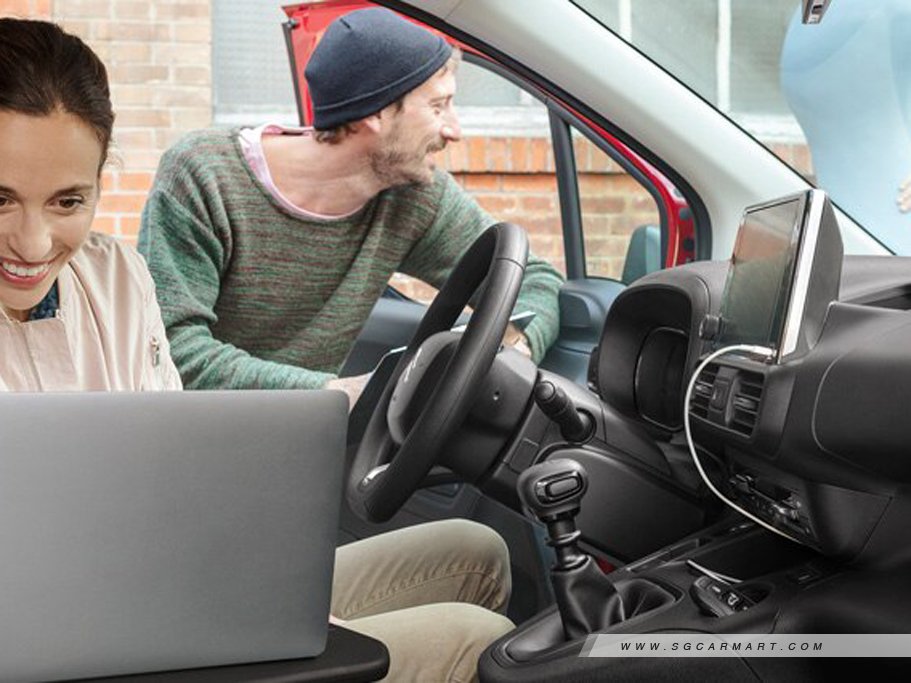 https://i.i-sgcm.com/new_cars/cars/11844/11844_g16