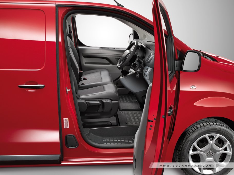 https://i.i-sgcm.com/new_cars/cars/11845/11845_g12