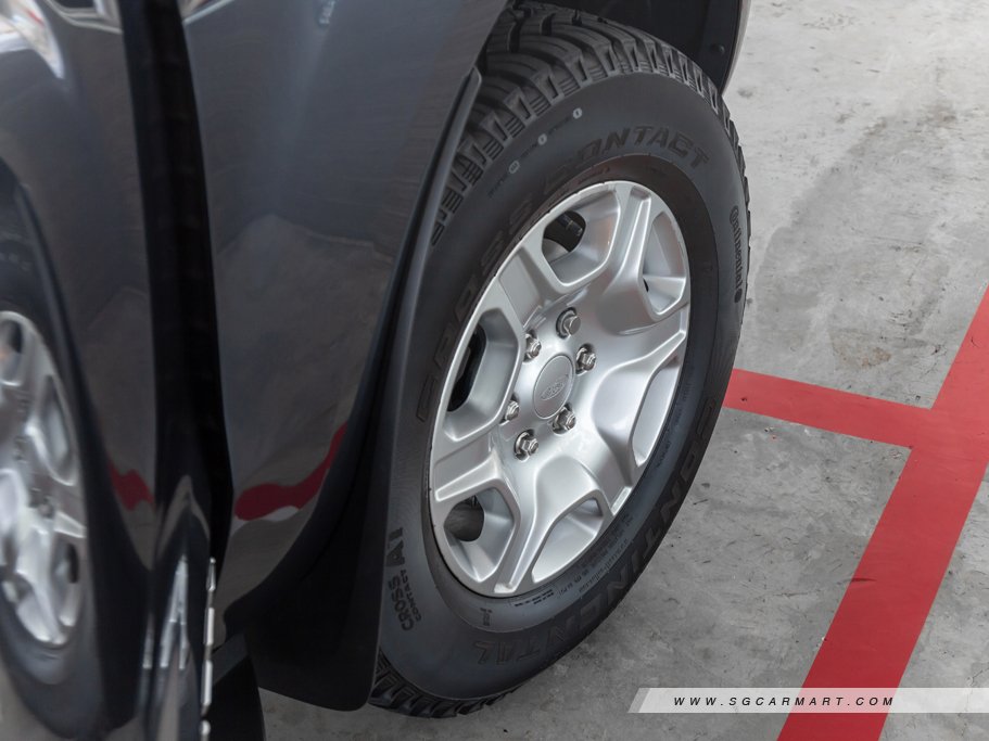 https://i.i-sgcm.com/new_cars/cars/11847/11847_g24
