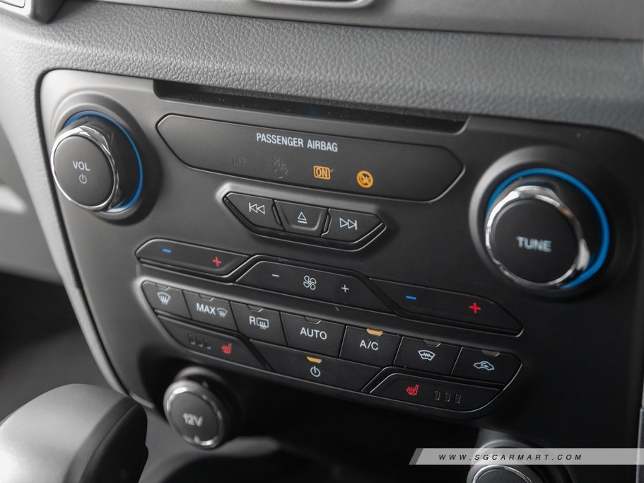 https://i.i-sgcm.com/new_cars/cars/11847/11847_g38