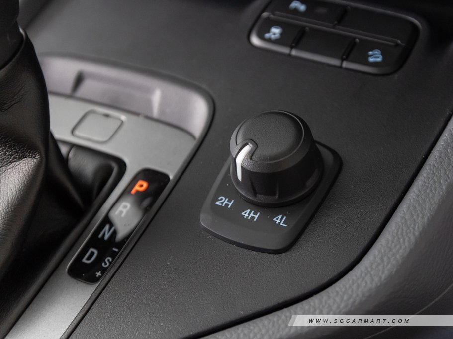 https://i.i-sgcm.com/new_cars/cars/11847/11847_g43