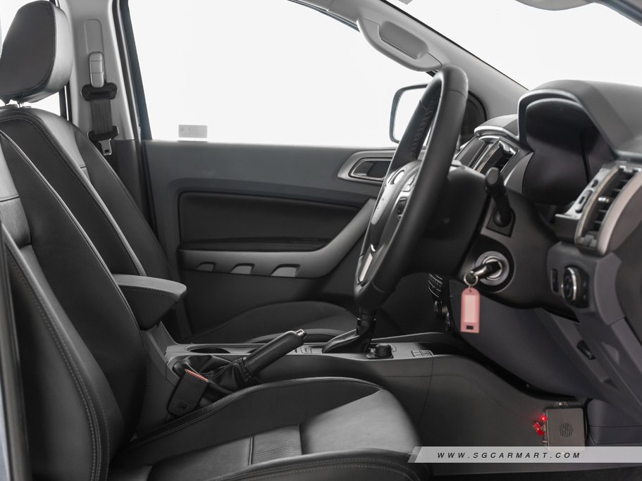https://i.i-sgcm.com/new_cars/cars/11847/11847_g44