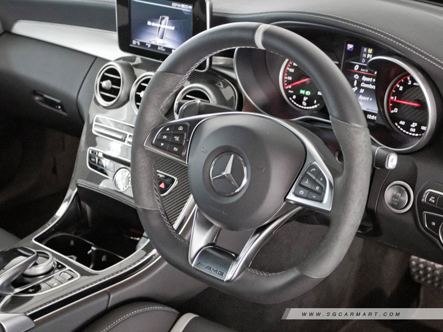 https://i.i-sgcm.com/new_cars/cars/11848/11848_g56