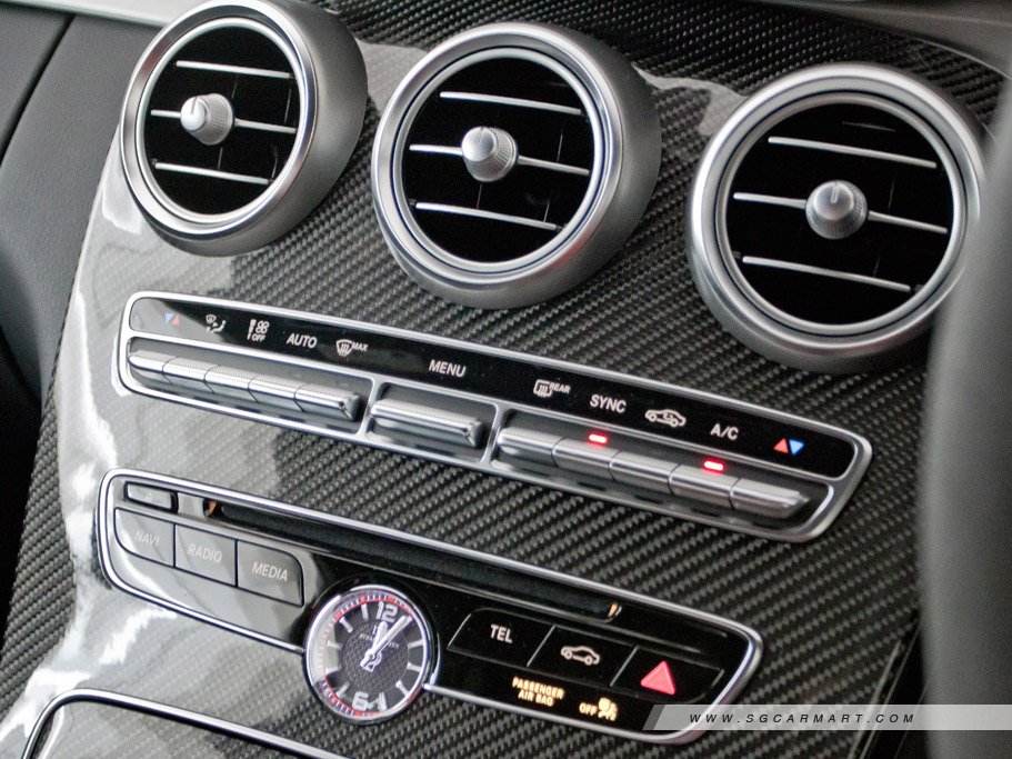 https://i.i-sgcm.com/new_cars/cars/11848/11848_g62