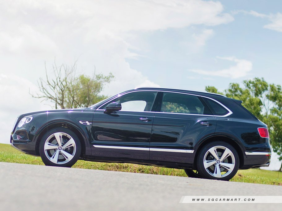 https://i.i-sgcm.com/new_cars/cars/11849/11849_g19