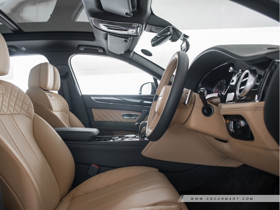 https://i.i-sgcm.com/new_cars/cars/11849/11849_g25