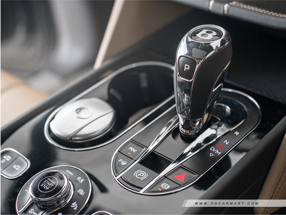 https://i.i-sgcm.com/new_cars/cars/11849/11849_g37