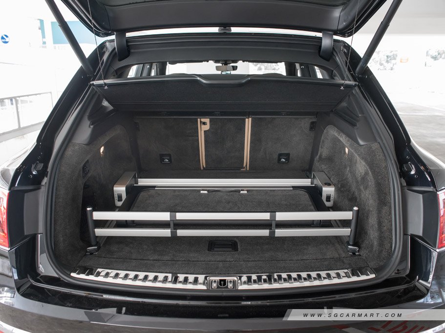 https://i.i-sgcm.com/new_cars/cars/11849/11849_g40