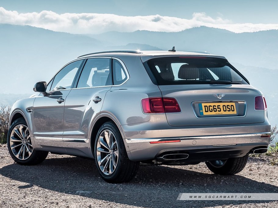 https://i.i-sgcm.com/new_cars/cars/11849/11849_g7