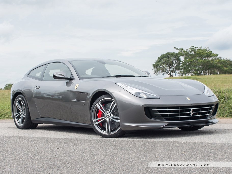 Ferrari GTC4Lusso