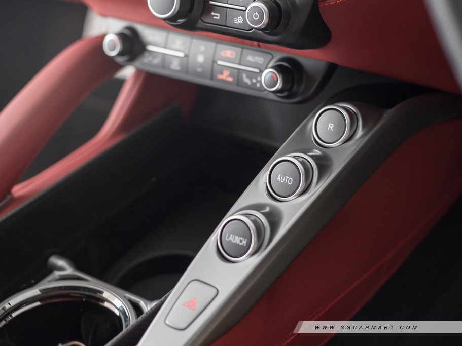 https://i.i-sgcm.com/new_cars/cars/11851/11851_g43