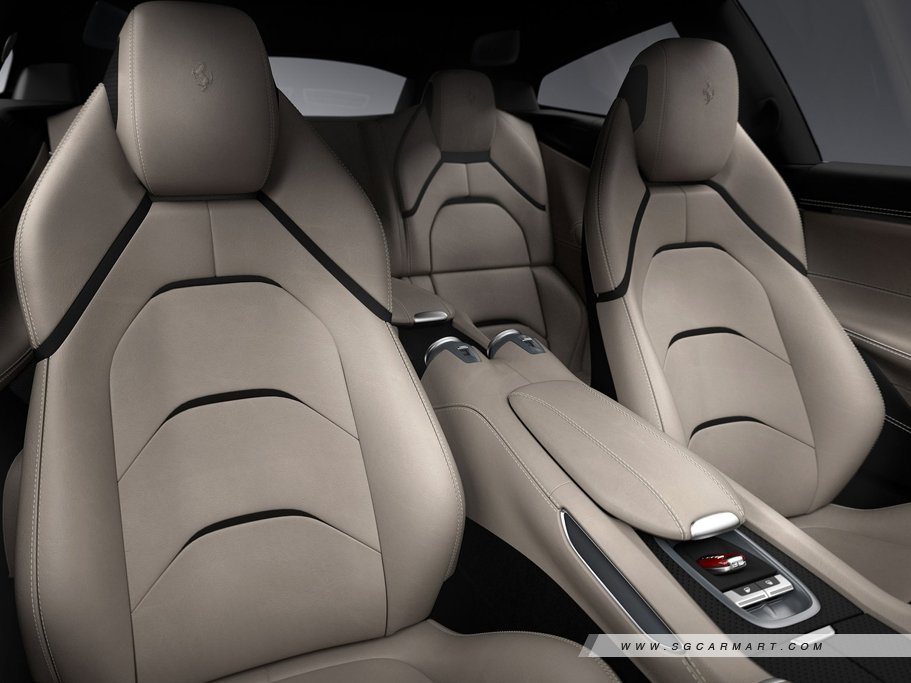 https://i.i-sgcm.com/new_cars/cars/11851/11851_g7