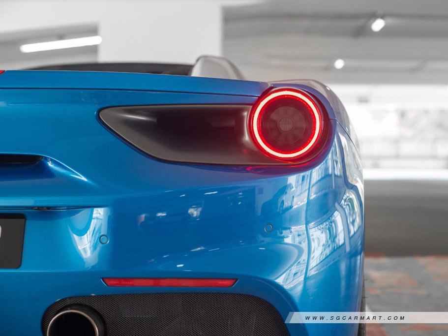 https://i.i-sgcm.com/new_cars/cars/11852/11852_g23