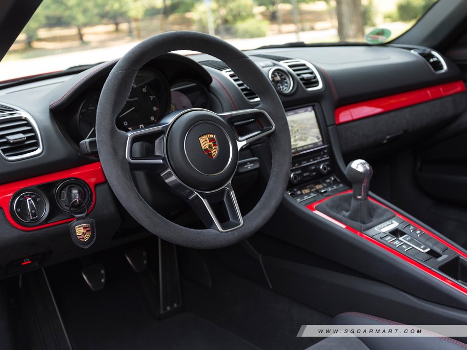 https://i.i-sgcm.com/new_cars/cars/11856/11856_g18