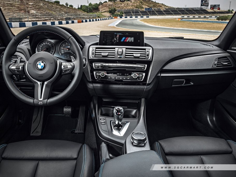 https://i.i-sgcm.com/new_cars/cars/11857/11857_g15