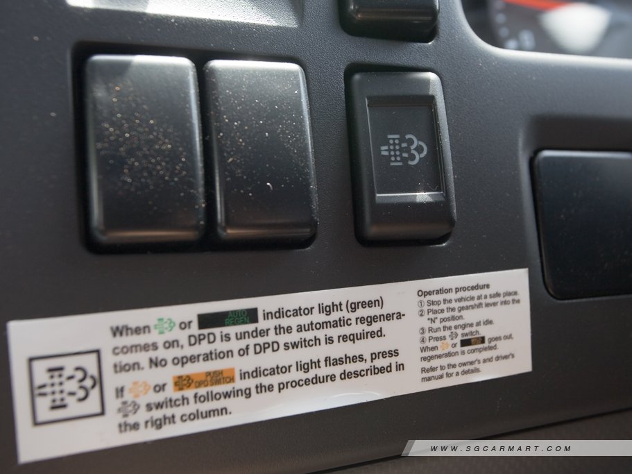 https://i.i-sgcm.com/new_cars/cars/11858/11858_g25