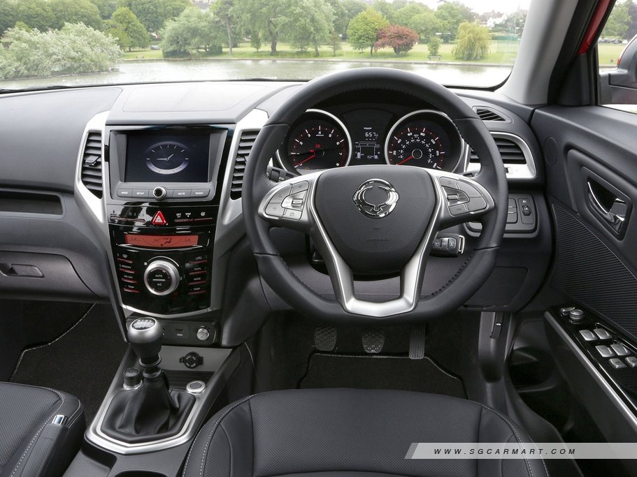 https://i.i-sgcm.com/new_cars/cars/11876/11876_g11