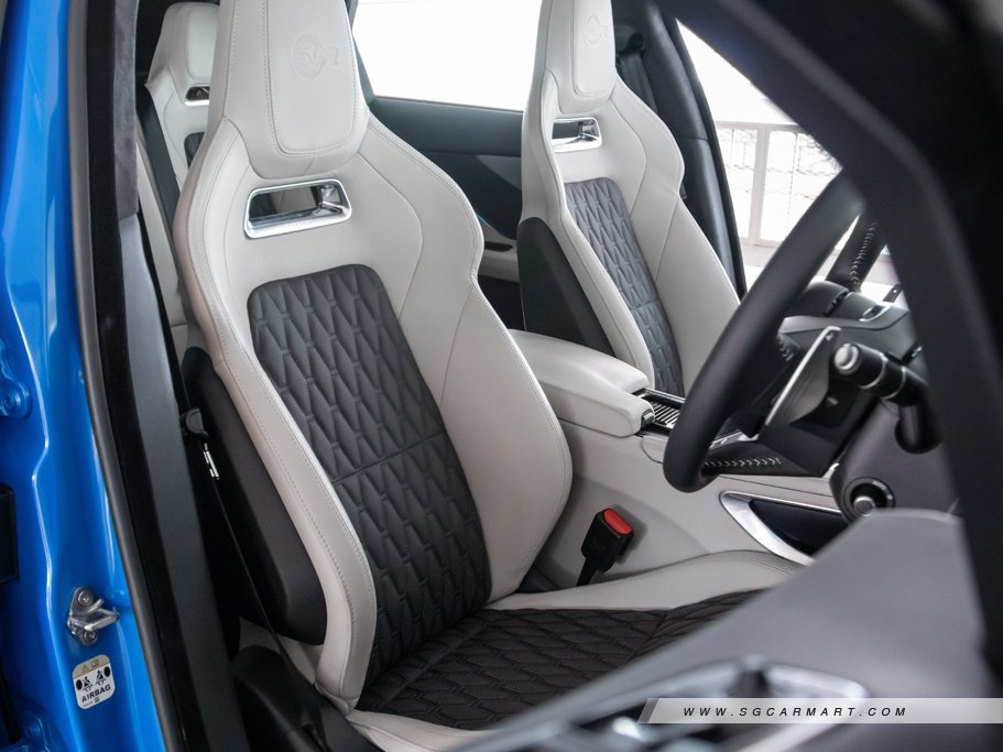 https://i.i-sgcm.com/new_cars/cars/11879/11879_g102