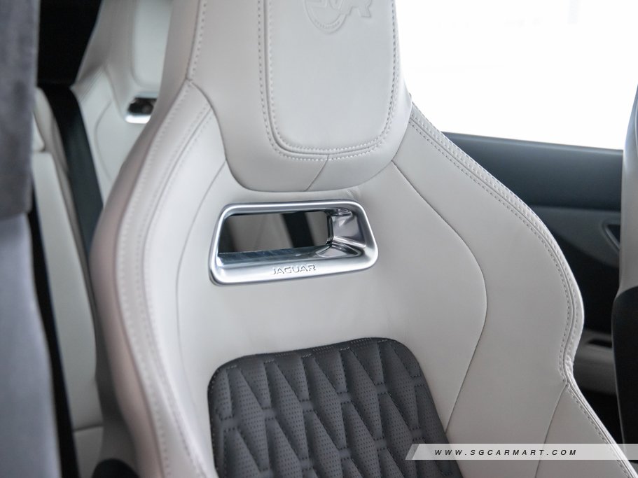 https://i.i-sgcm.com/new_cars/cars/11879/11879_g103