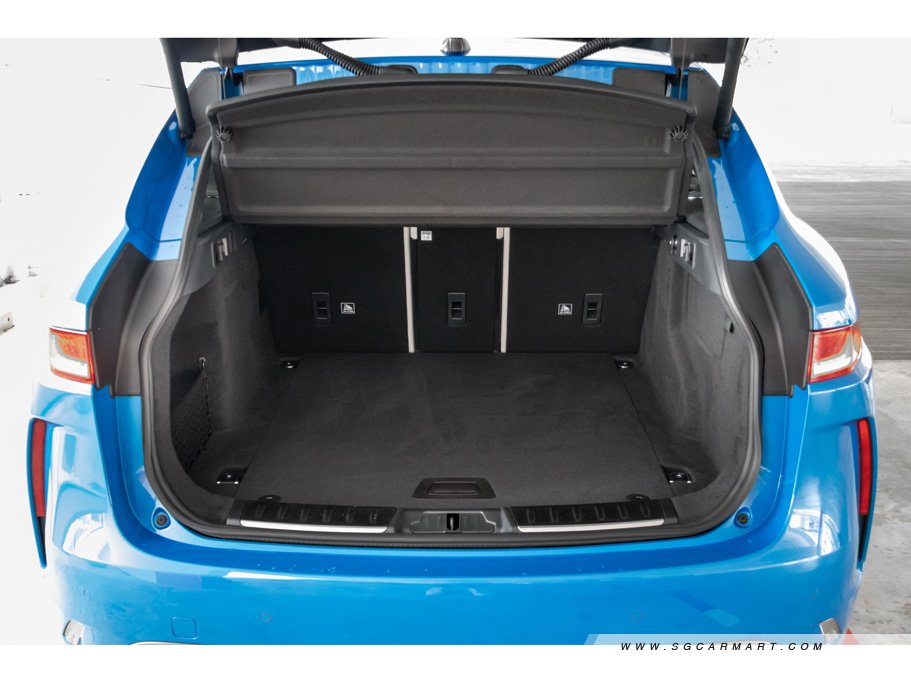 https://i.i-sgcm.com/new_cars/cars/11879/11879_g107
