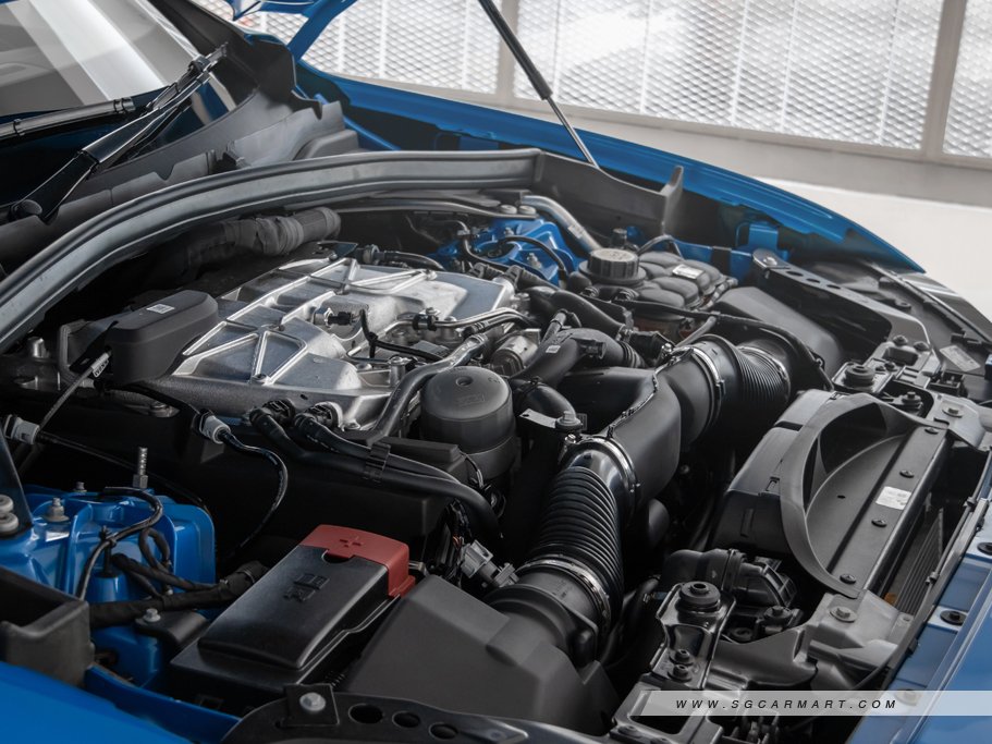 https://i.i-sgcm.com/new_cars/cars/11879/11879_g108