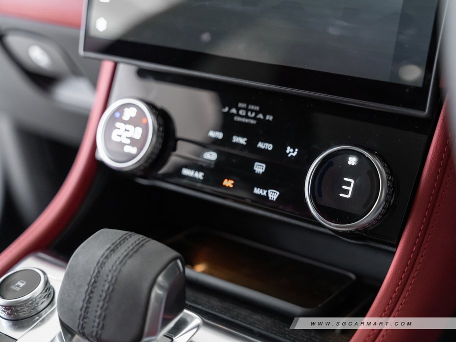 https://i.i-sgcm.com/new_cars/cars/11879/11879_g160