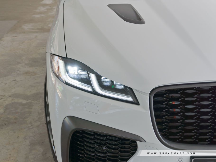 https://i.i-sgcm.com/new_cars/cars/11879/11879_g208