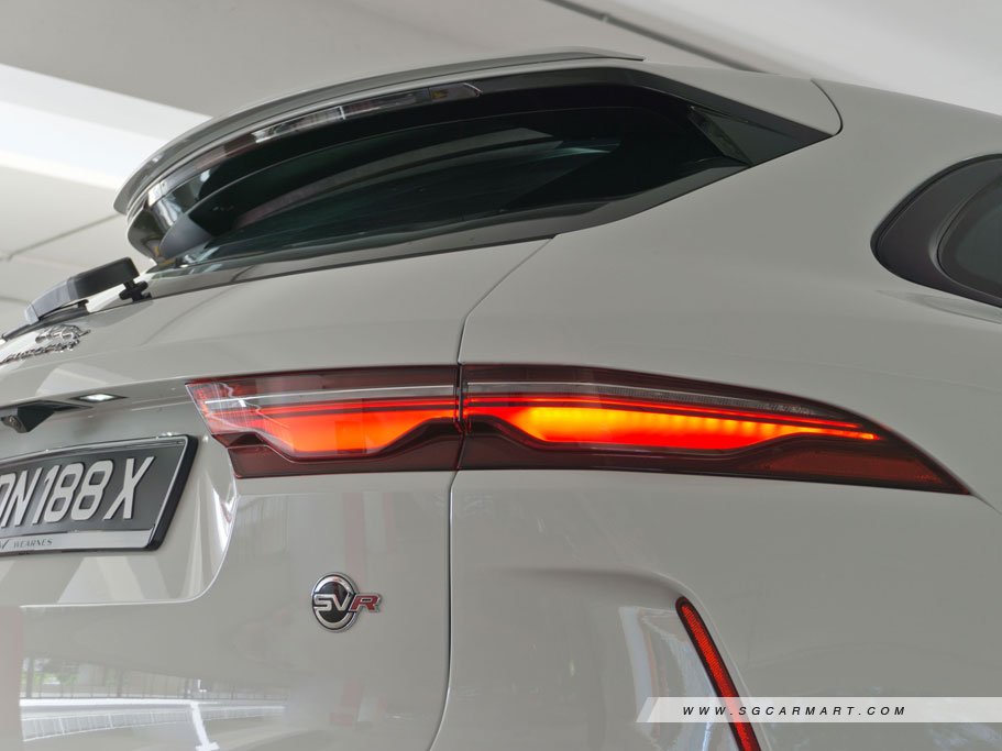 https://i.i-sgcm.com/new_cars/cars/11879/11879_g214