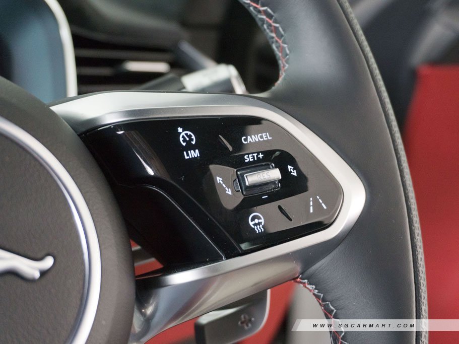 https://i.i-sgcm.com/new_cars/cars/11879/11879_g226
