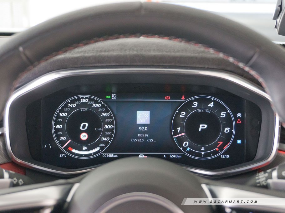 https://i.i-sgcm.com/new_cars/cars/11879/11879_g228
