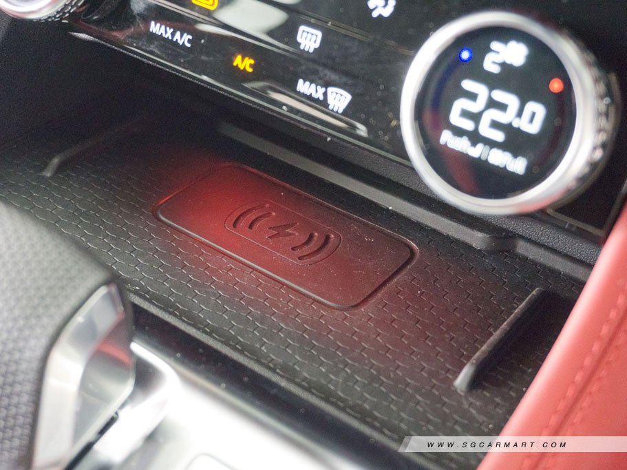 https://i.i-sgcm.com/new_cars/cars/11879/11879_g233