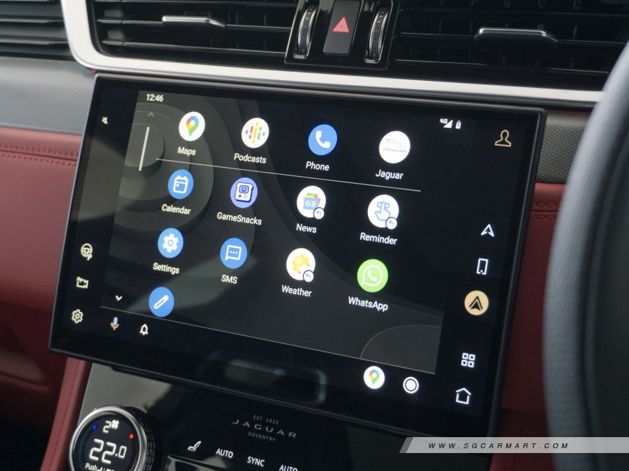 https://i.i-sgcm.com/new_cars/cars/11879/11879_g243
