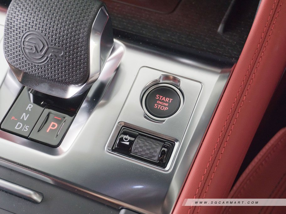 https://i.i-sgcm.com/new_cars/cars/11879/11879_g246