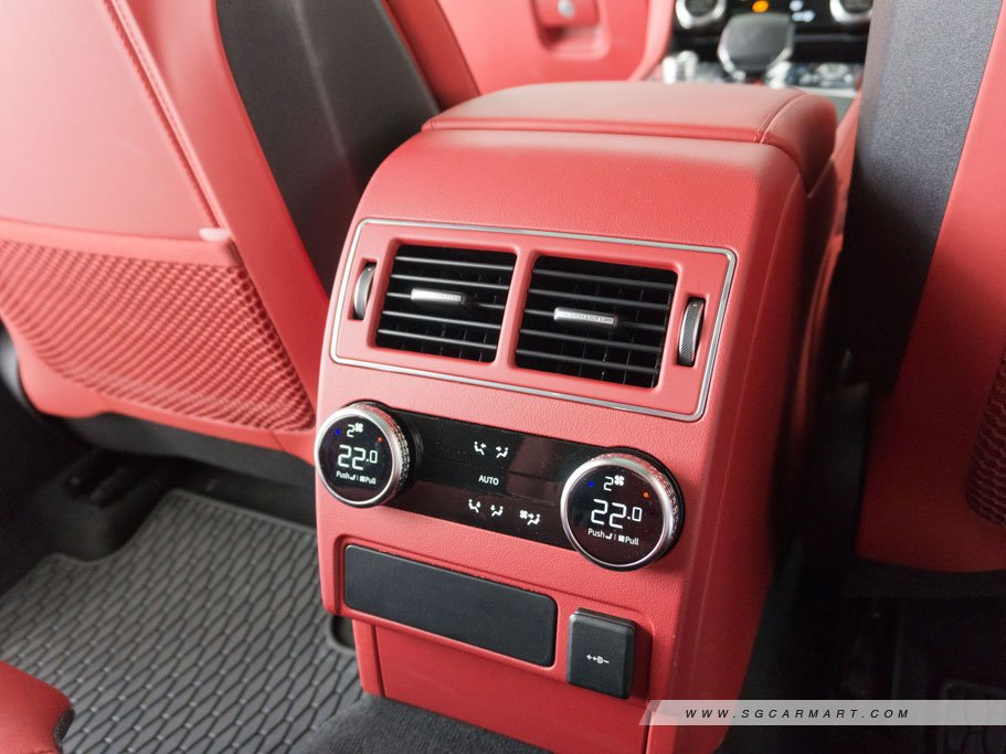 https://i.i-sgcm.com/new_cars/cars/11879/11879_g248