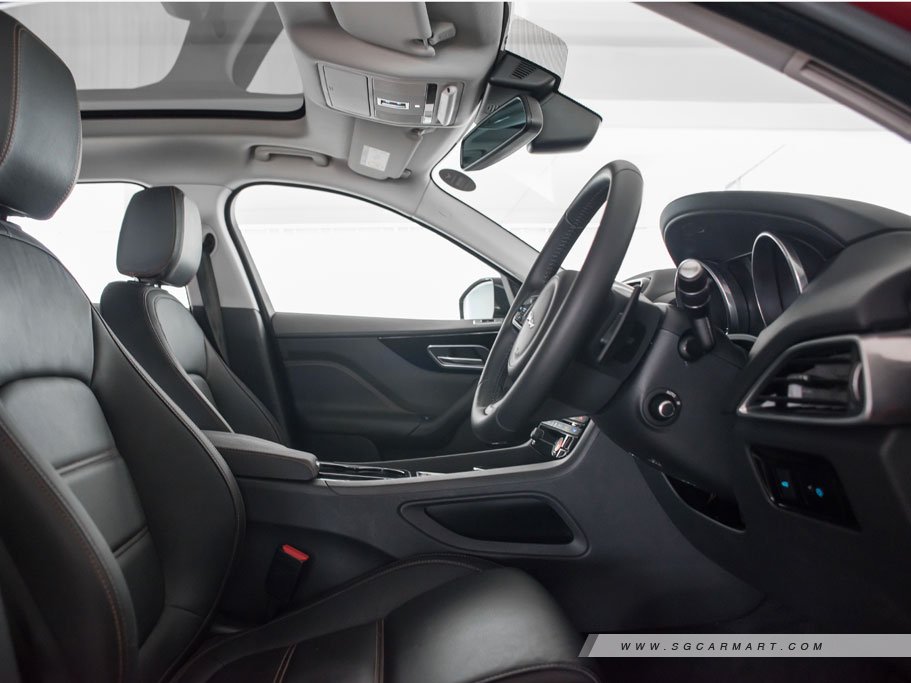 https://i.i-sgcm.com/new_cars/cars/11879/11879_g25