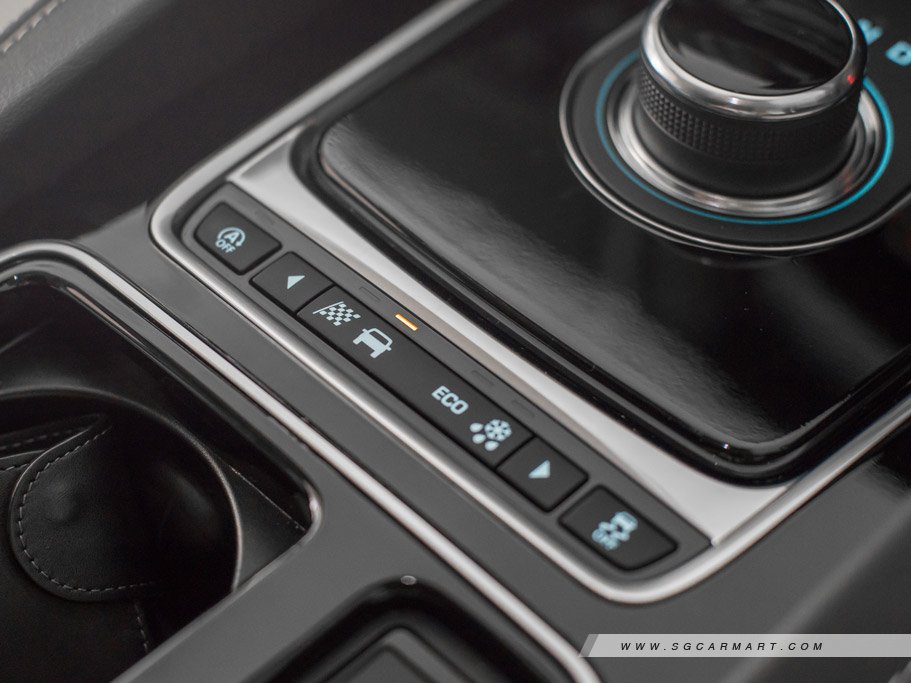 https://i.i-sgcm.com/new_cars/cars/11879/11879_g61