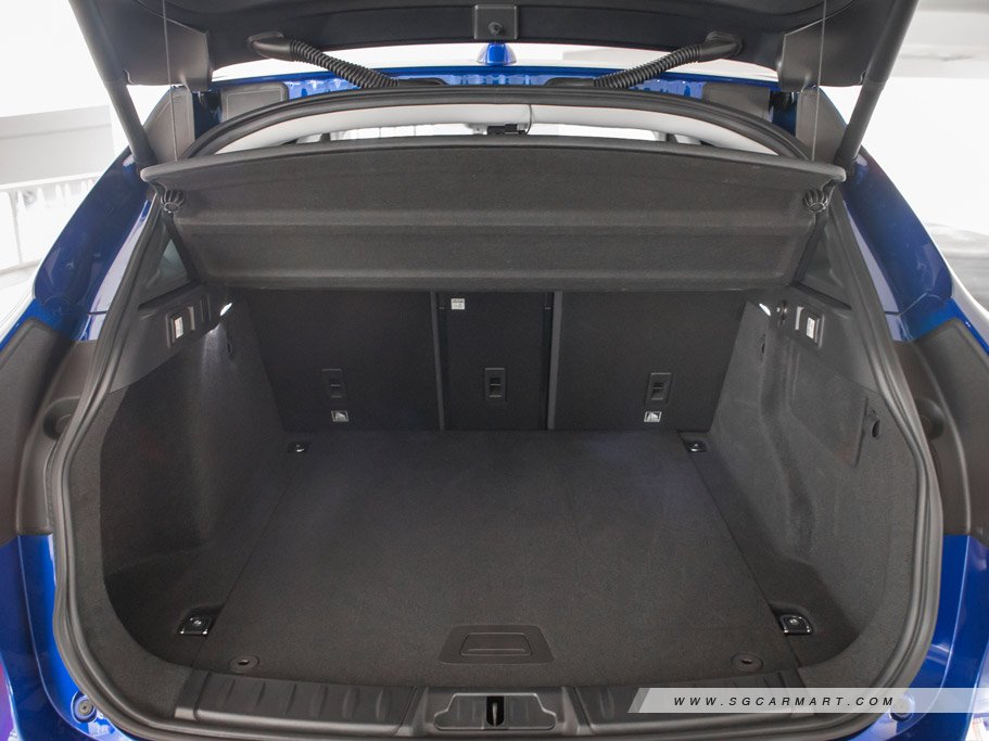 https://i.i-sgcm.com/new_cars/cars/11879/11879_g62