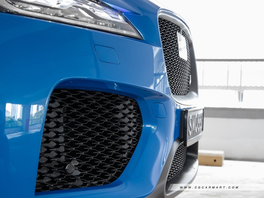 https://i.i-sgcm.com/new_cars/cars/11879/11879_g72