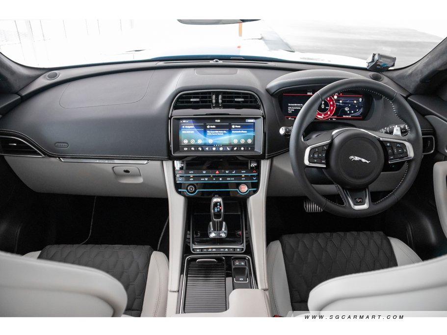 https://i.i-sgcm.com/new_cars/cars/11879/11879_g83